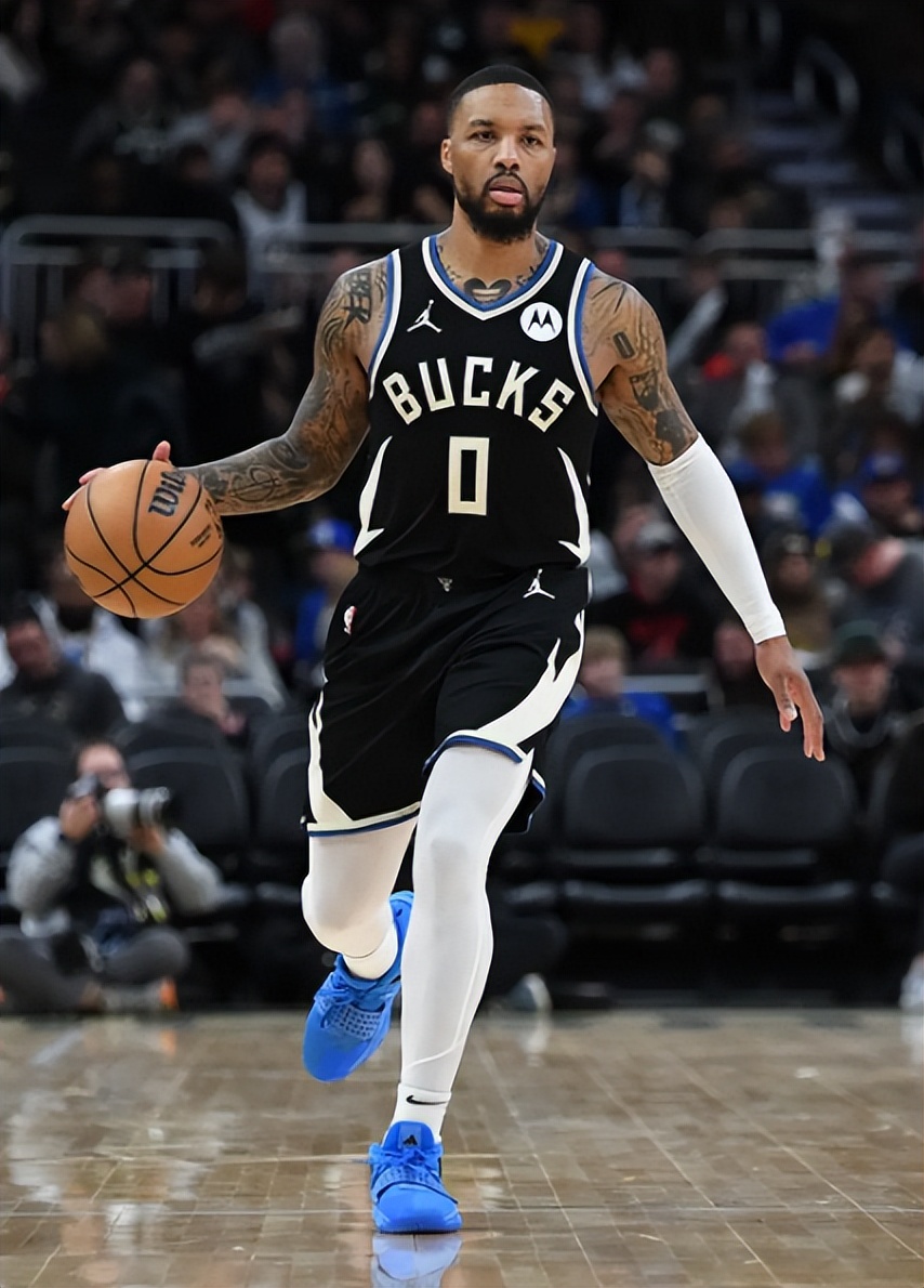 开云-火箭碾压骑士，利拉德状态火热