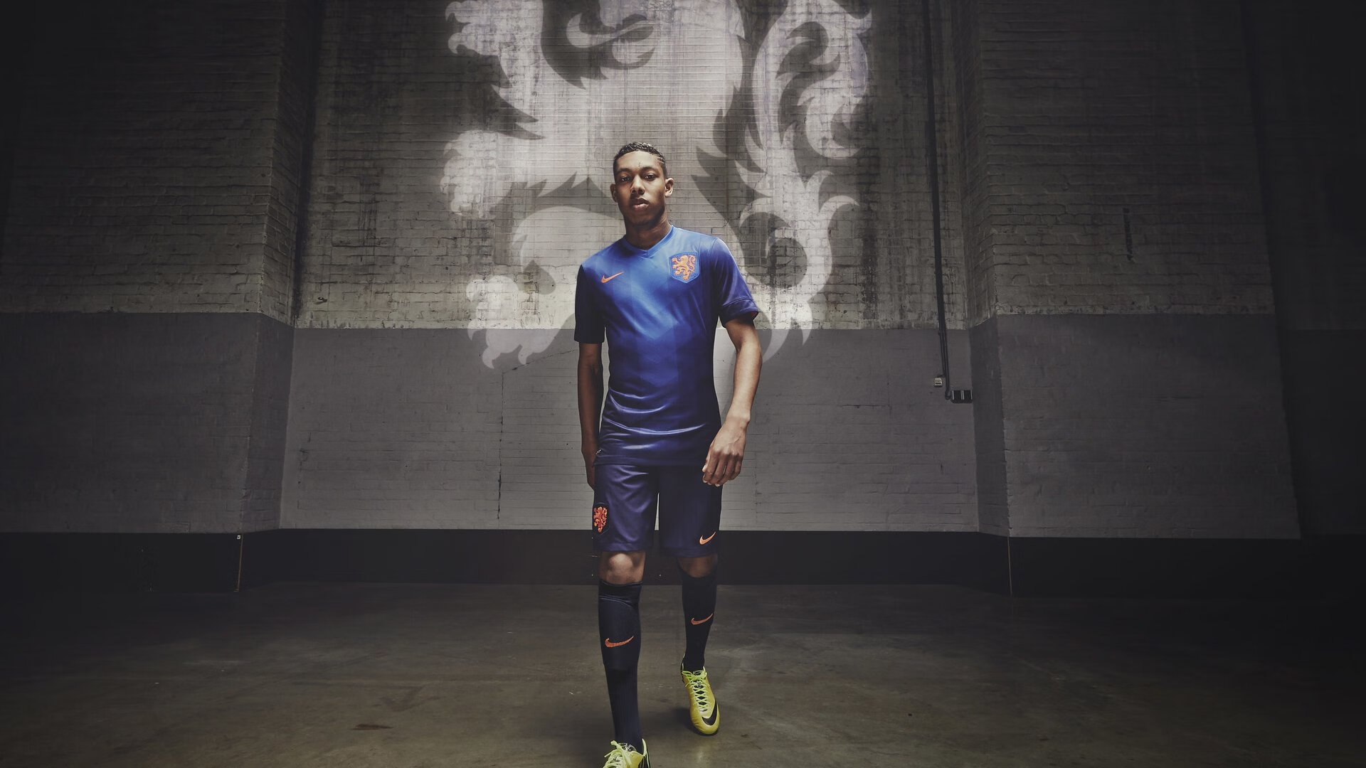 开云体育官网-毕尔巴鄂4-0血洗皇家社会！阿圭罗王者归来，上演压制级统治表演